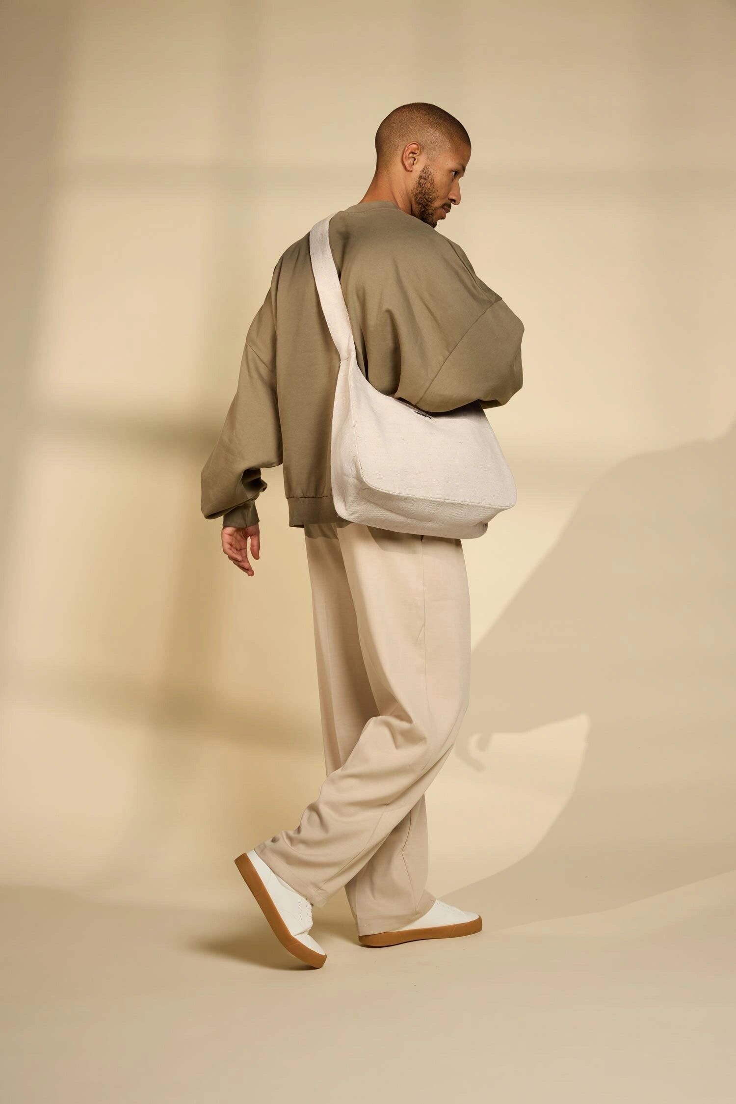 Borsa hobo in iuta Claire