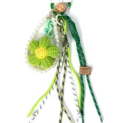 PORTE CLE SAC GRIGRI ULTRA MIGNON FLEURS VERT ET PERLE