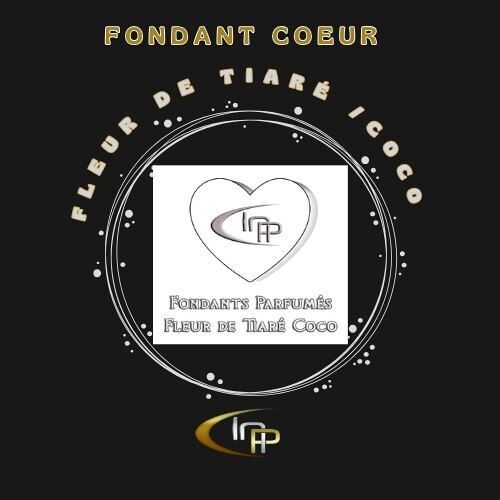 Fondente a forma di cuore bianco con fiori di tiare / cocco