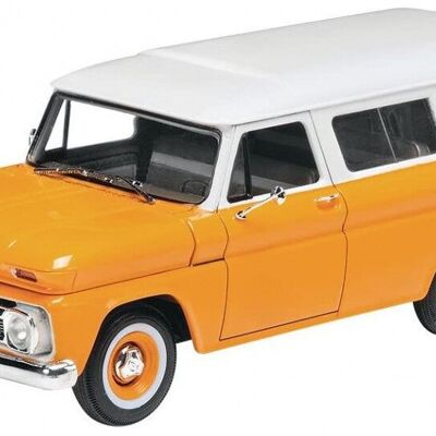 Revell 14409 USA Collection 1966 Chevy Suburban 1:25 - Level 4 for 12+ years