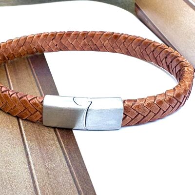 Pulsera de hombre de cuero trenzado natural de 8 mm.