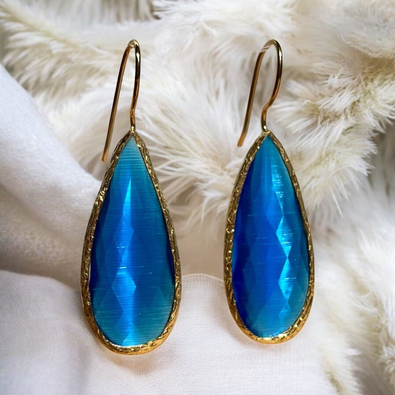 "DELHI" earrings, natural stone, blue agate, gilded with fine gold