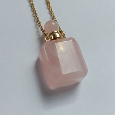 Sofia Pendant in Rose Quartz and Gold Plating