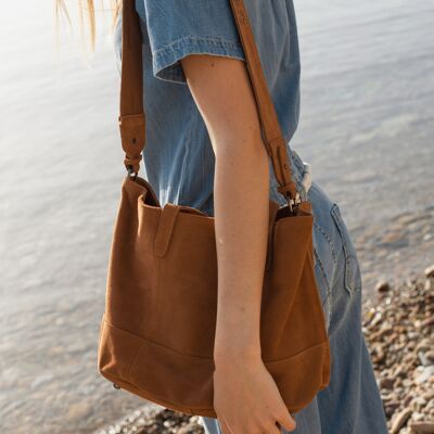 ASTIER STUDS - Cabas moyen en cuir suede-CAMEL