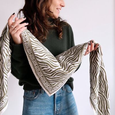 Foulard Adulte Zèbre Kaki 100 cm
