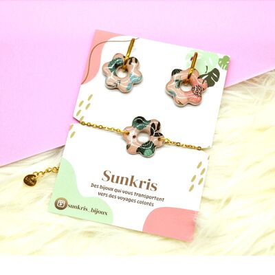 Parure fleur exotique – Boucles d’oreilles et bracelet en résine & acier inoxydable doré