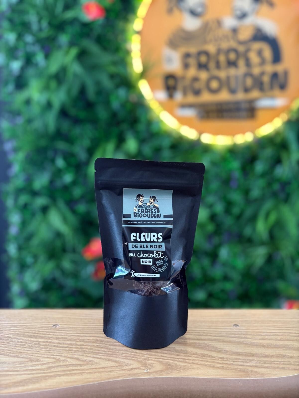 Buckwheat flowers with dark chocolate – Handmade Breton confectionery