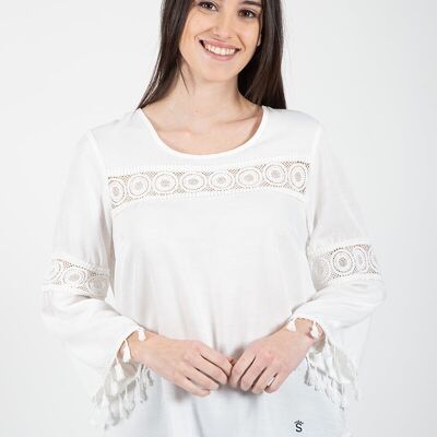 Trimming blouse