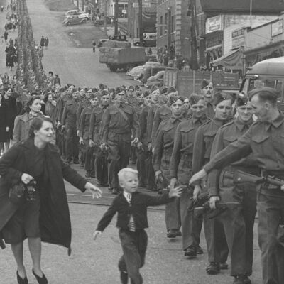 Affiche 'Attends-moi, papa' - Seconde Guerre mondiale