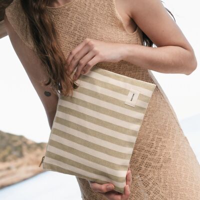 Izan maxi pouch