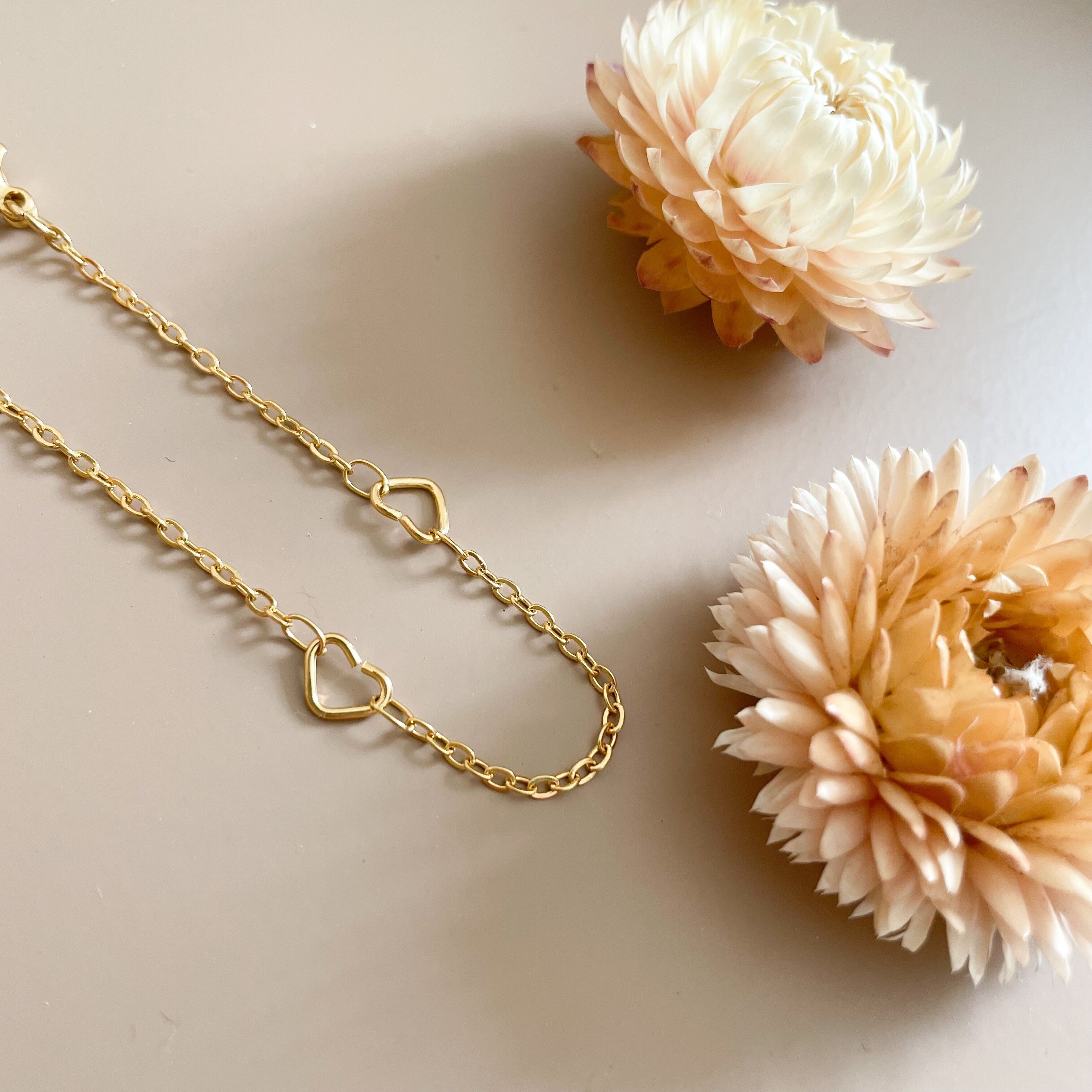 SAN VALENTÍN | Pulsera de malla con corazón de acero inoxidable bañada en oro