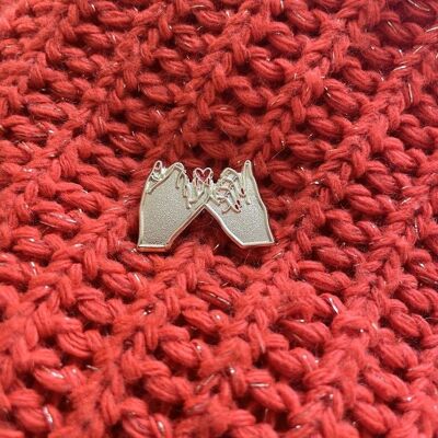 Friendship brooch