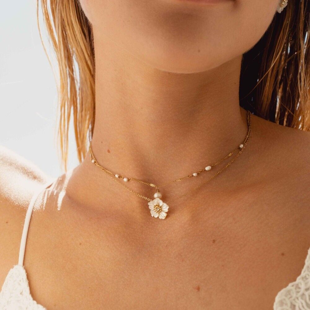 Elfie-Halskette – Perlenblume und kleiner Kristall