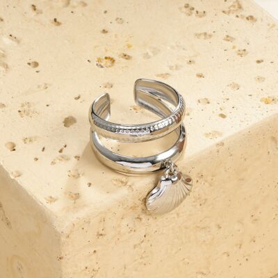 Anillo con dije de concha de plata