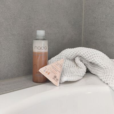 Champú de ducha vitalizante Zero Waste para la piel y el cabello Litsea - Blood Orange