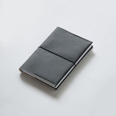 Collezione Basic con copertina vegana · Planner settimanale perpetuo