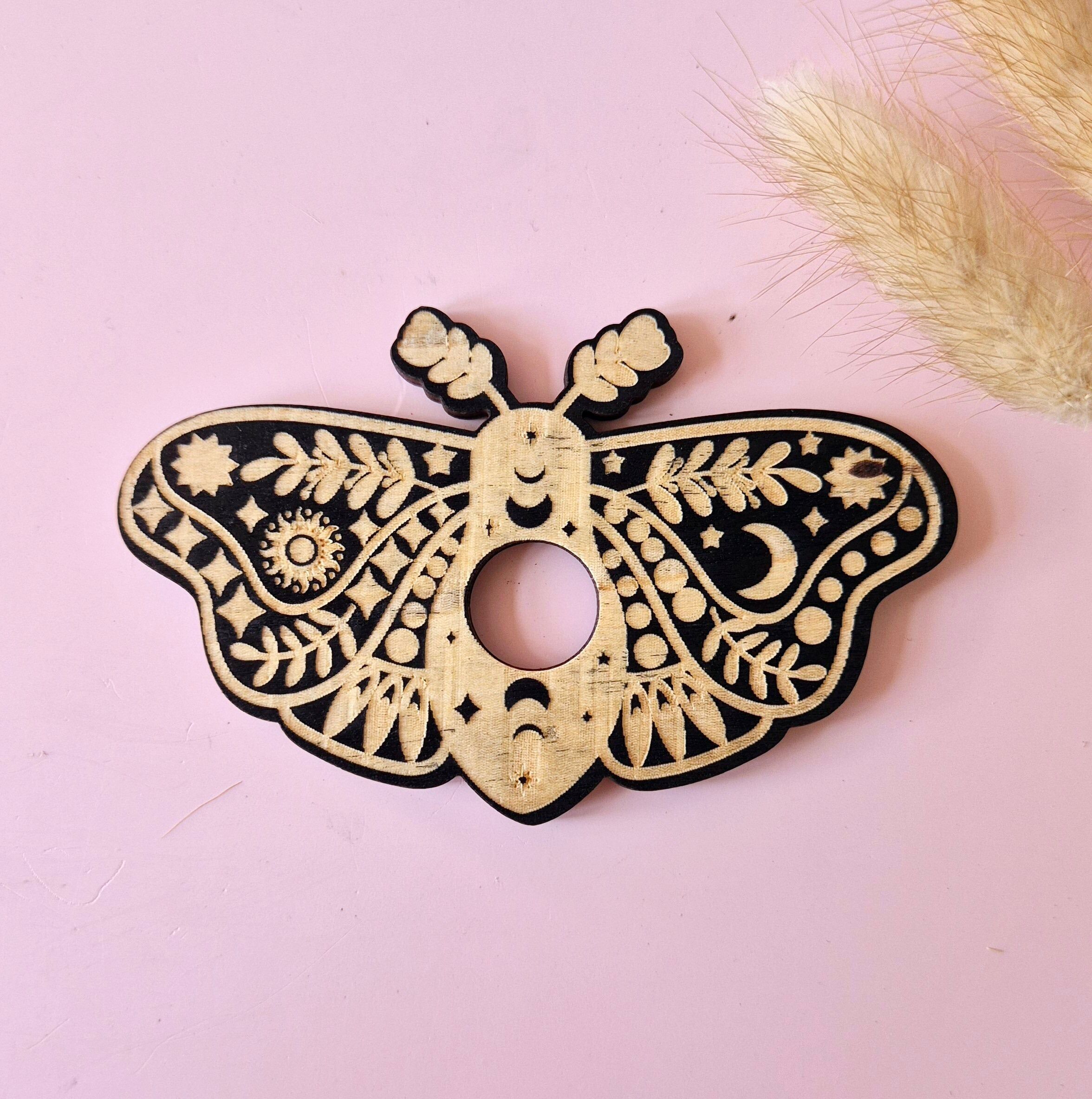 Porta palline di pietre preziose in legno – Falena n. 3