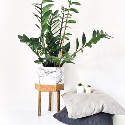 GEO plant pot on feet - White marble and Oak