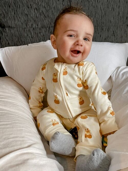 Giraffe zip up sleepsuit