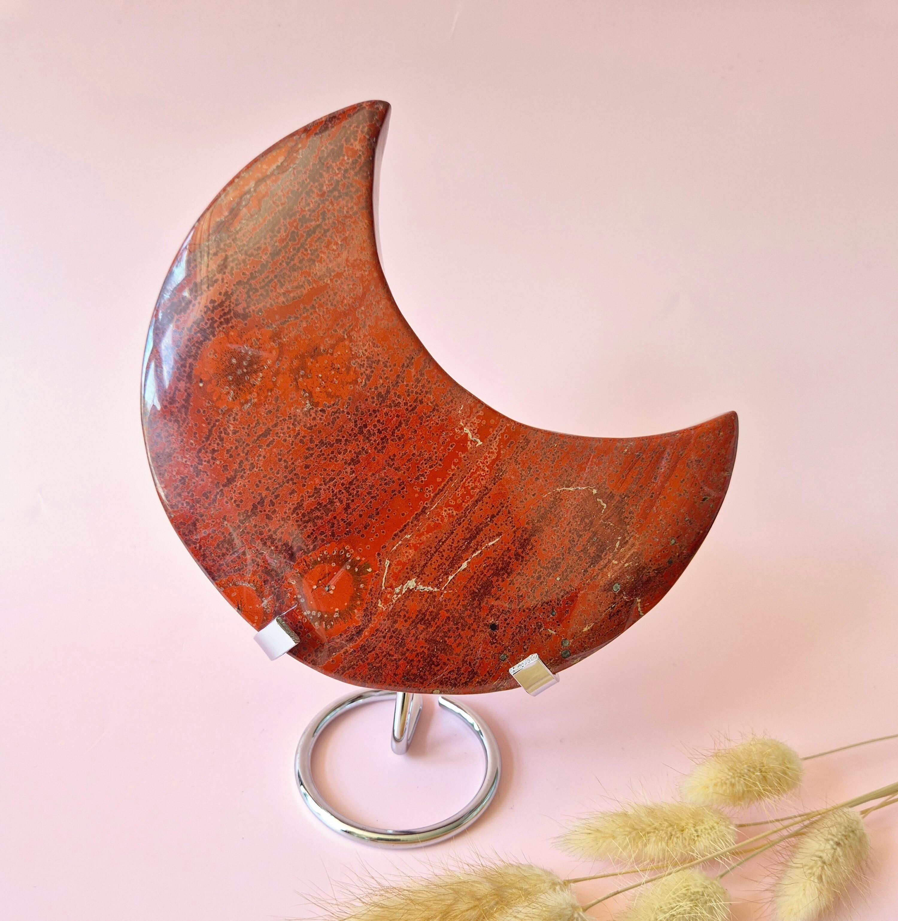 Luna di diaspro rosso XXL su supporto in metallo 13-15 cm (700 g) – Radicamento e potenza in uno (diaspro rosso)