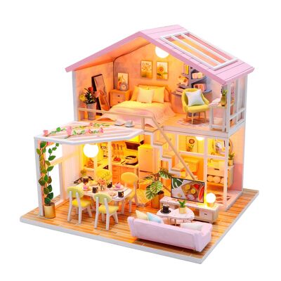 Honeymoon Home. Realistic 3D model with great detail and LED lights.Color: Multicolor