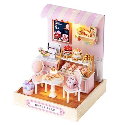 Happiness Corner Collection, Sweet Conversation. Realistic 3D model with great detail and LED lights.Color: Multicolor