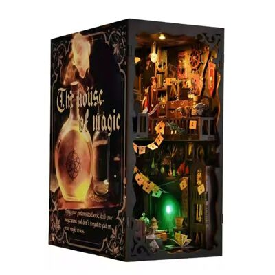 Magic House. Wooden Book Nook, realistic 3D design with great detail, cover and LED lights.Color: Multicolor