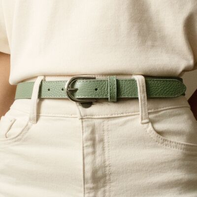 Cinturón de mujer en piel de vacuno de 2,5 cm de ancho. Fabricado en Italia. IT250 VERDE AGUA.