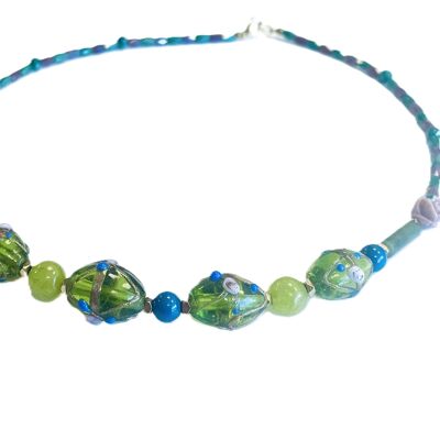 Collier décoré de perles de verre en pierre naturelle verte