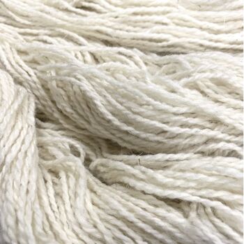 Fil de laine biologique blanc 1