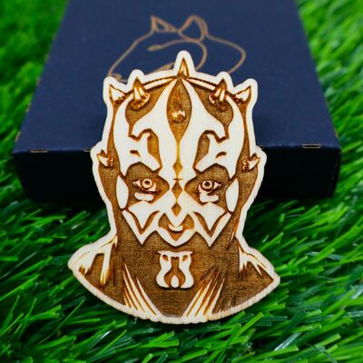 Calamita da frigorifero in legno Darth Maul - Legno inciso al laser di Star Wars - Decorazione da Signore dei Sith - Regalo ispirato al Lato Oscuro - Calamita da cucina Geek Nerdy