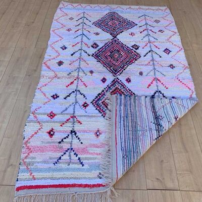 Tapis berbère tissé à la main – Motifs géométriques roses et violets