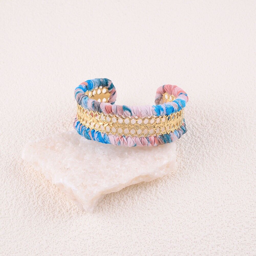 Manschette – durchbrochener Ring im Wabenstil und geflochtener Stoff