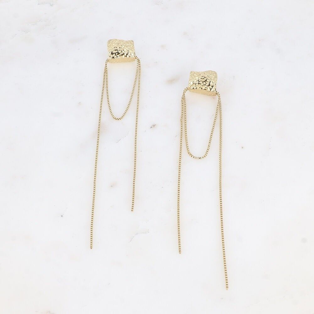 Hängende Ohrringe – gehämmertes Stück und hängende Ketten im venezianischen Stil