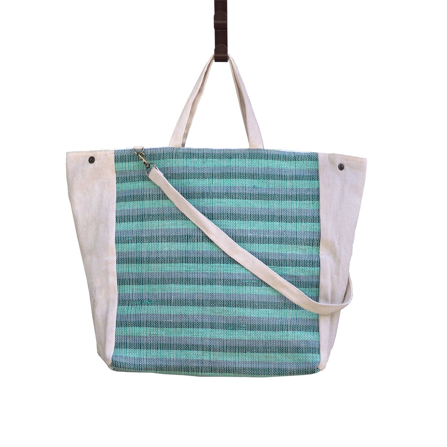 Erweiterbare Handtasche aus Upcycling-Kunststoff mit grünen Streifen