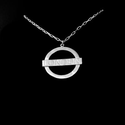 Collar colgante grande de Londres en plata