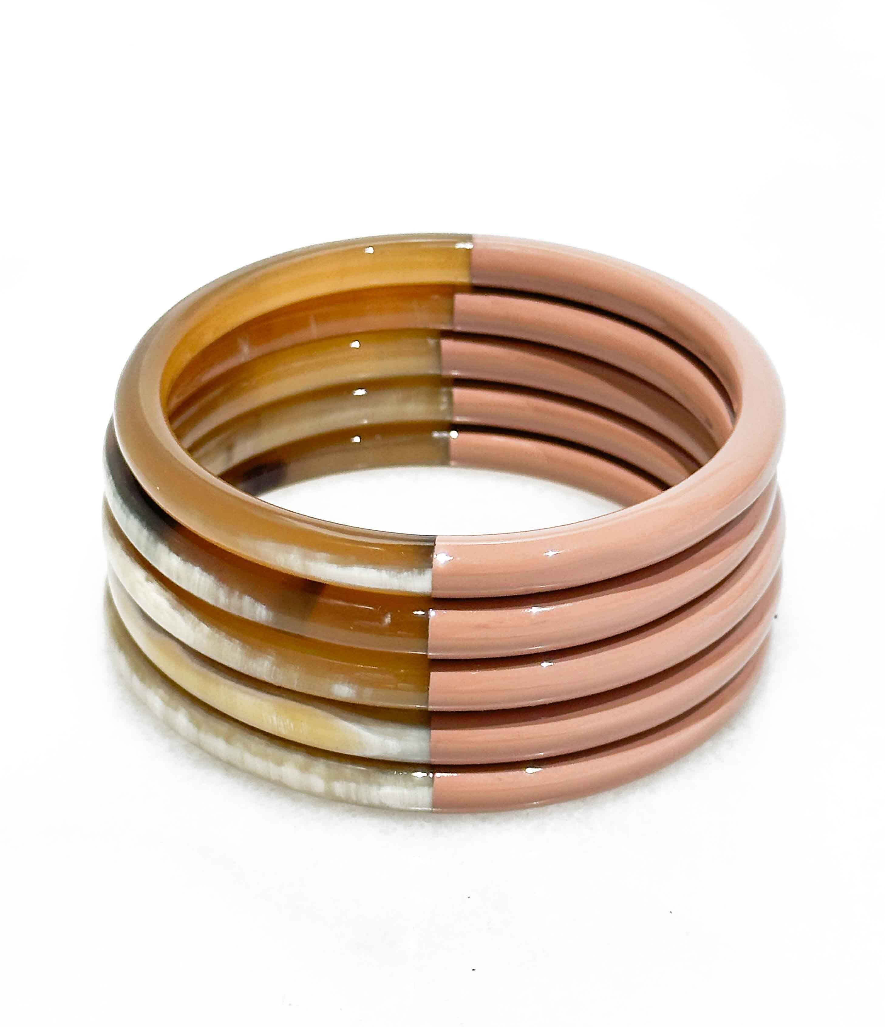 4725C Braccialetto colorato in vero corno