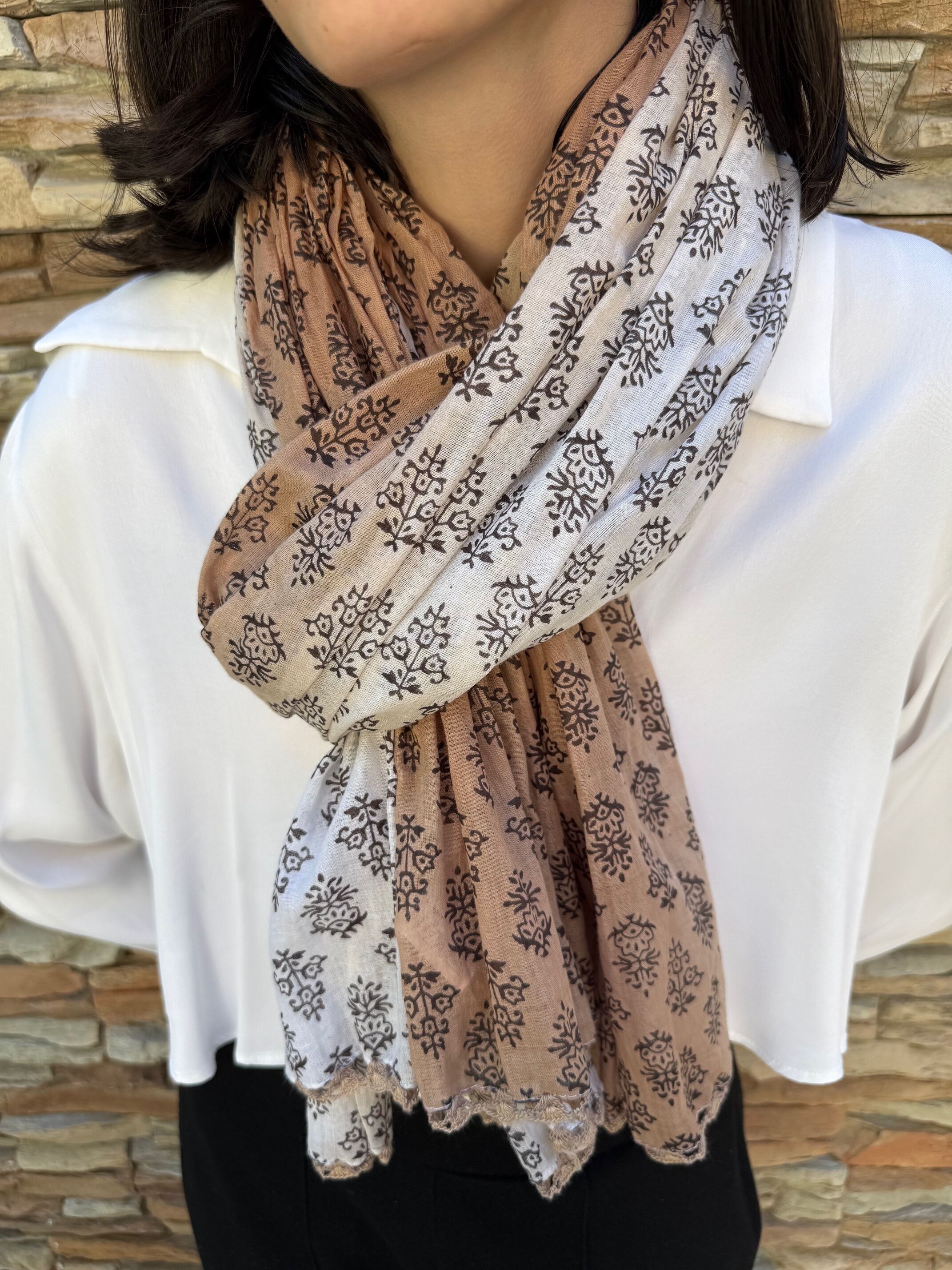 Bufanda de algodón indio con estampado de bloques, ligera y ética.