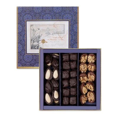 Délice turc enrobé de chocolat avec pistaches, noix et amandes Madlen