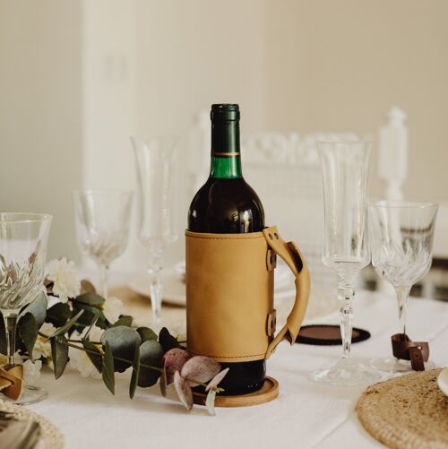 Wine bottle Holder Opplav Leather wine holder. Adaptable to different bottle widths and customizable.(Mustard)