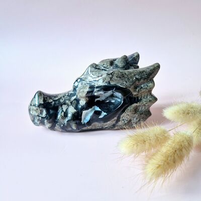 XL Gemstone Druzy UV Reactive Volcano Agate Dragon Skull – 632 g | Énergie mystique et protection spirituelle (copie)