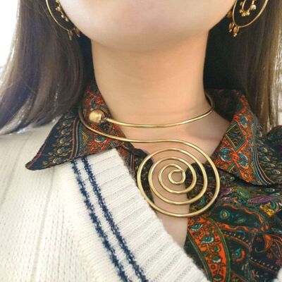 Collier à spirale