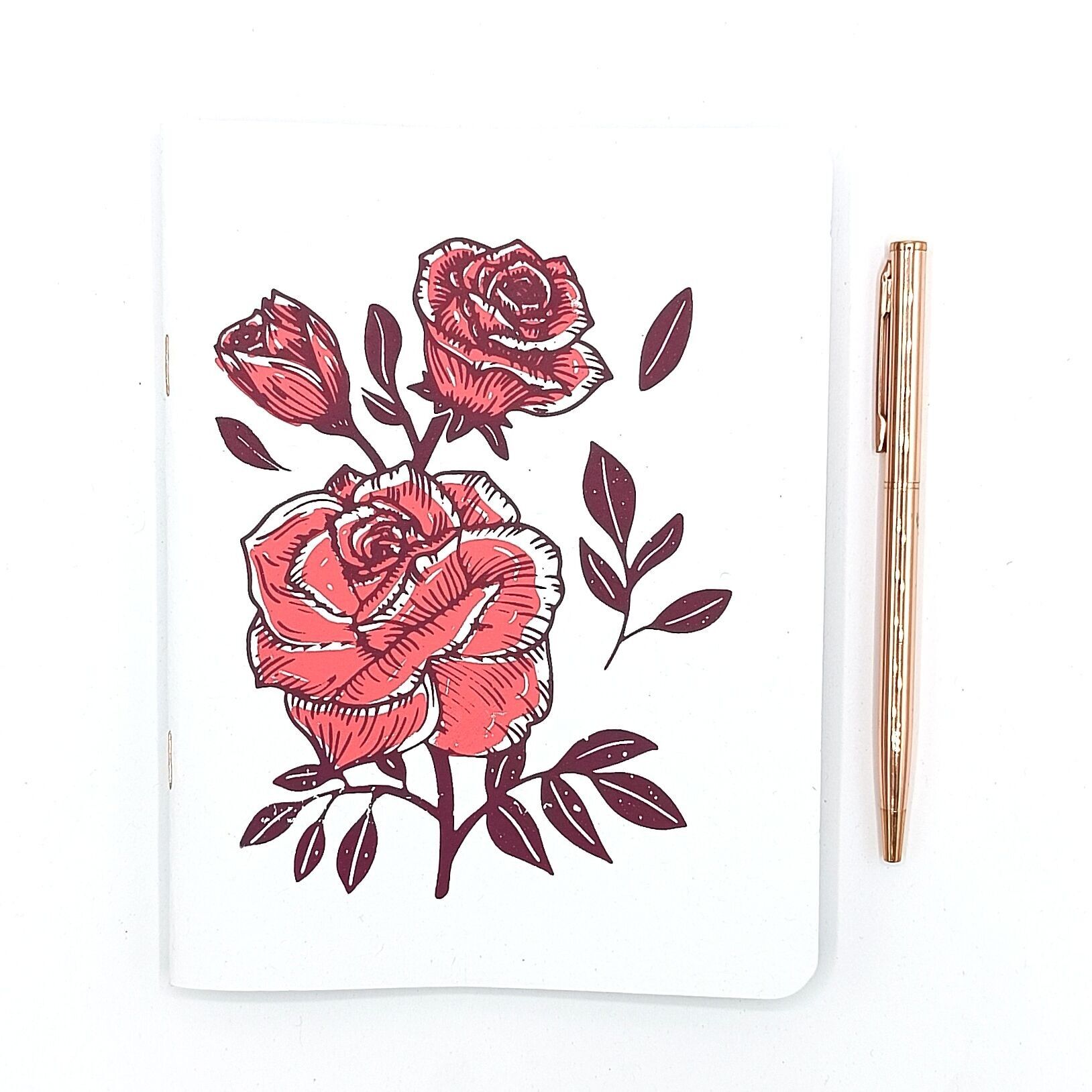 Quaderno di cancelleria rosa M (14X18cm) con stampa serigrafica fatta a mano. Occitania