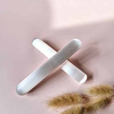 Bâton de massage en sélénite – 15 cm – Purification et protection spirituelle