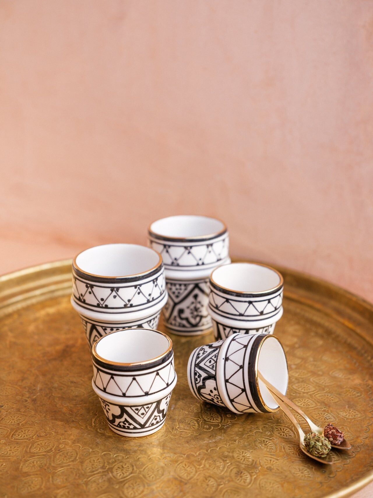 2 grandes tasses beldi zwak noir goud “Fatima”