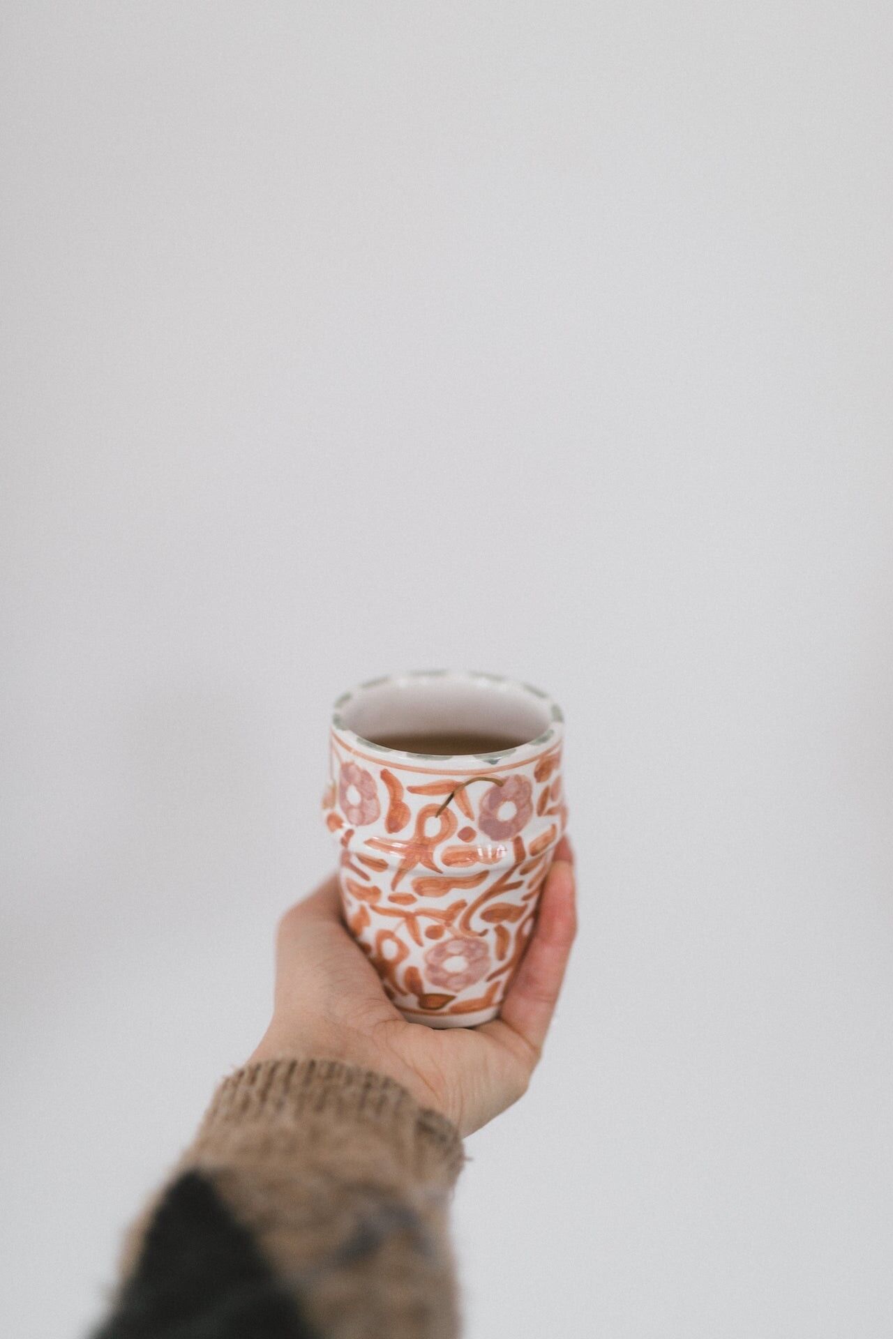 Kopje medio beldi roseraie goud “Amina”