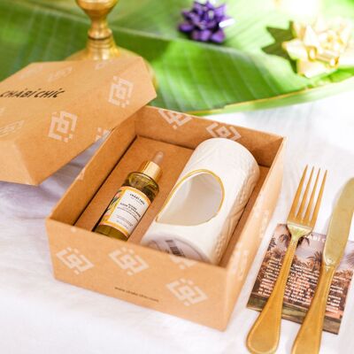 Coffret un difusor en relieve blanco y une huile à bruler conc