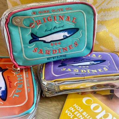 Trousse de toilette boîte de sardines turcoises