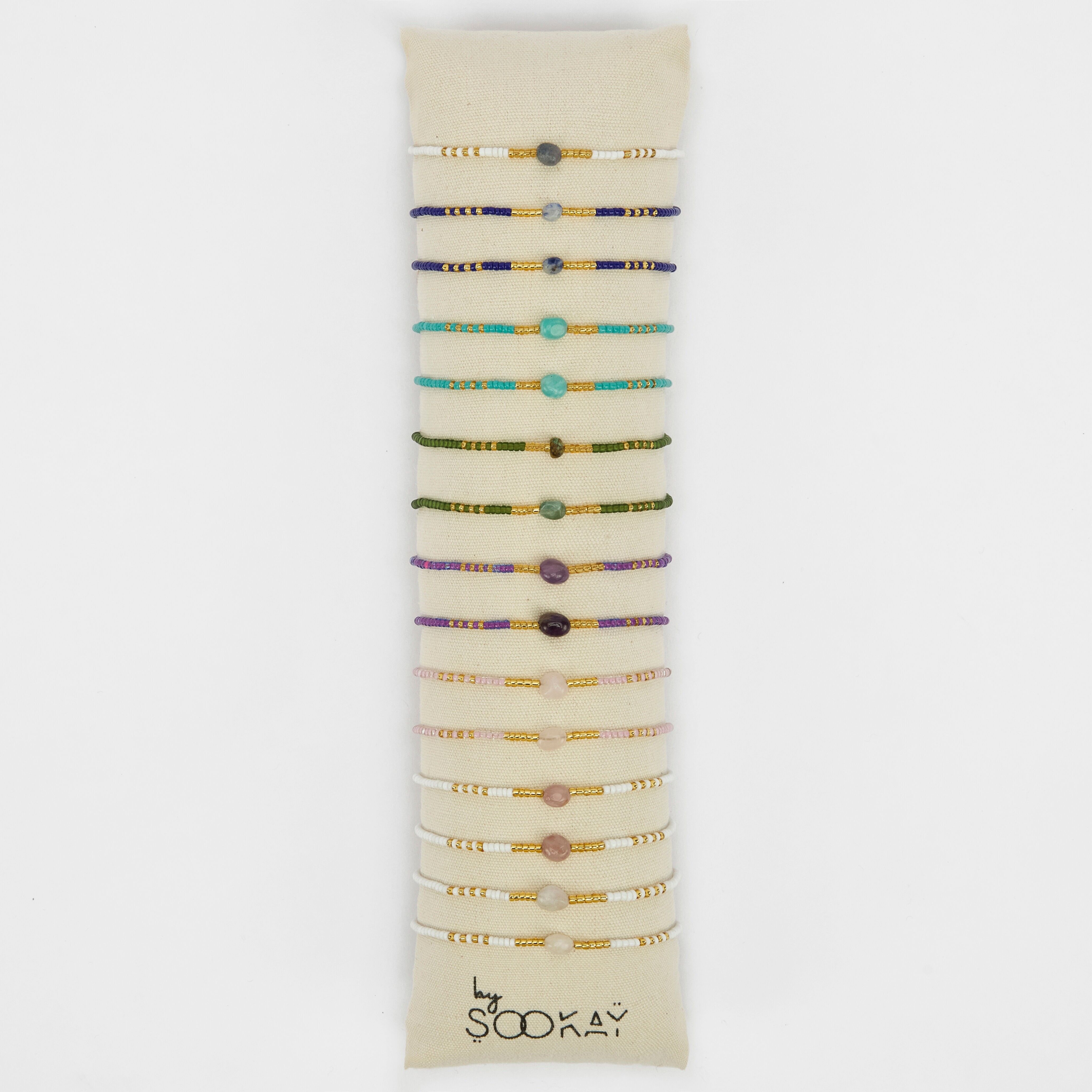 Braccialetti realizzati in pietra naturale grezza sfaccettata e perline di vetro giapponesi fatte a mano