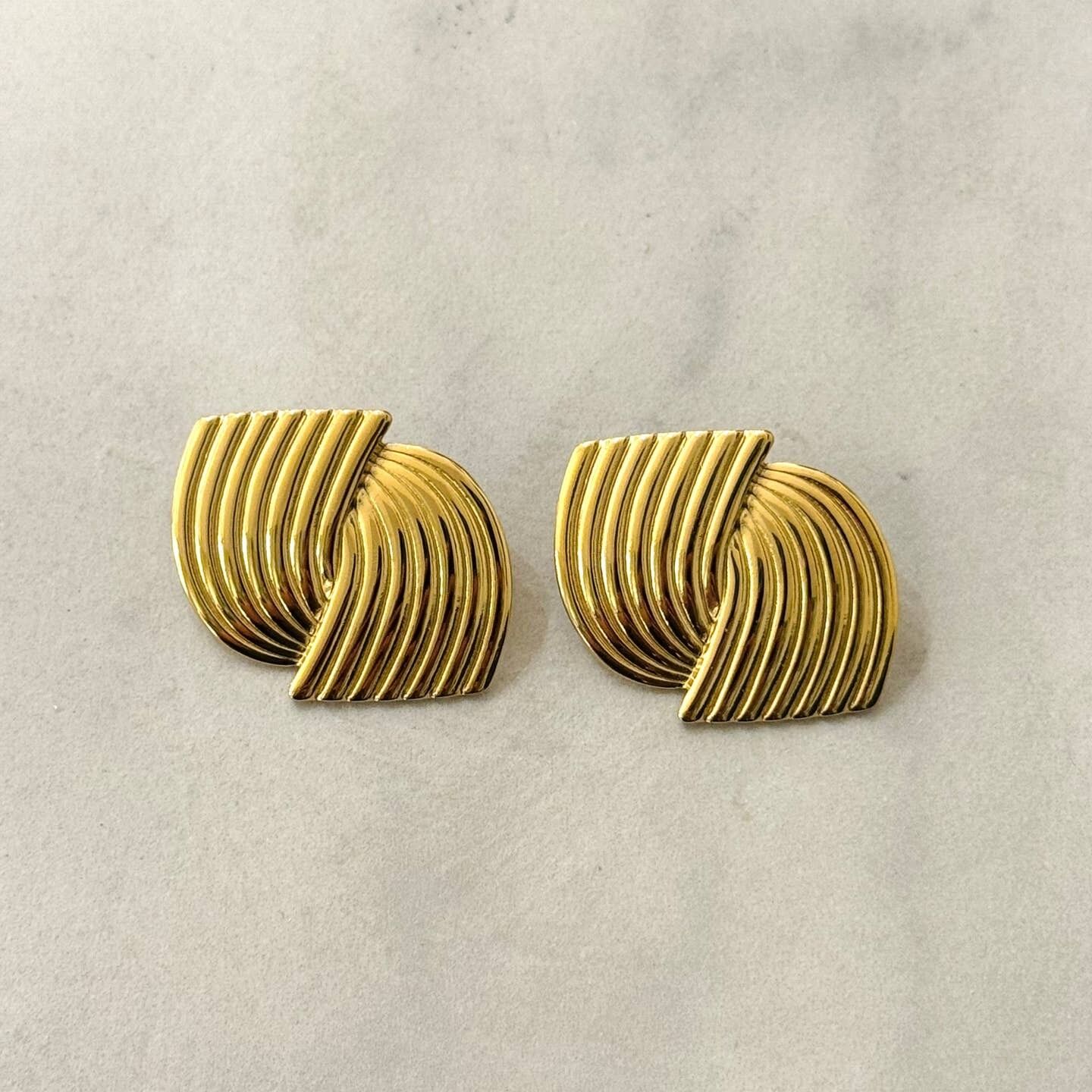 Vienna Twist Ohrringe im Vintage-Look